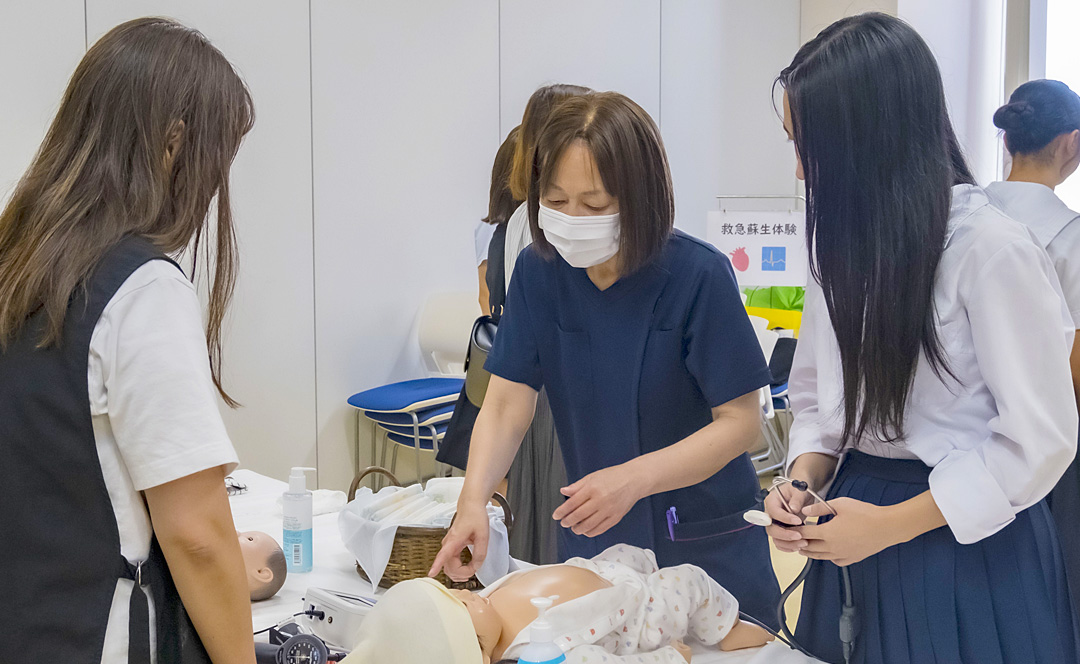 看護学部 看護体験
