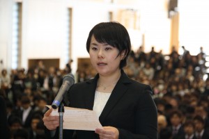 大学院生代表で誓いの言葉を述べる　　　　　柴藤千尋さん