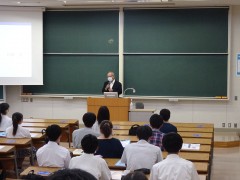 川波洋一学長挨拶